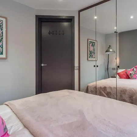 Luxury Georgian House In Marylebone: Modern 1-Bed Retreat Appartement Londen Buitenkant foto